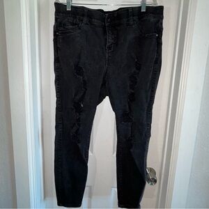 Torrid Bombshell skinny Jeans Size 18S Premium Distressed Denim